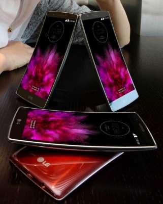 Изогнутый смартфон LG G Flex 2 выходит в международную продажу