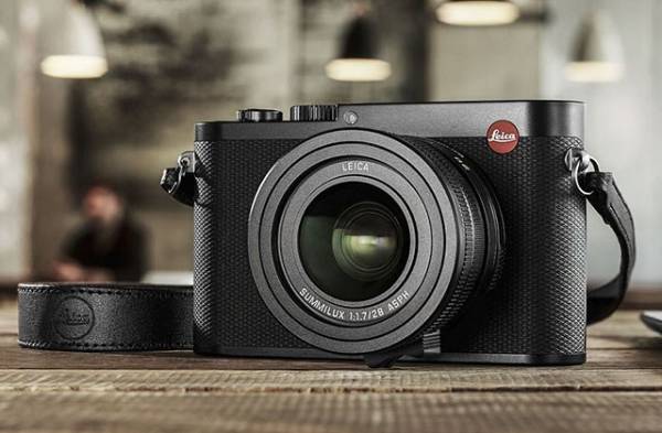 Leica выпустила высокотехнологичный «полный кадр»