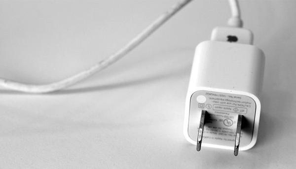 [FAQ] Как выбрать зарядку для iPhone 5s? ТОП-5 Lightning-зарядок для устройств от Apple