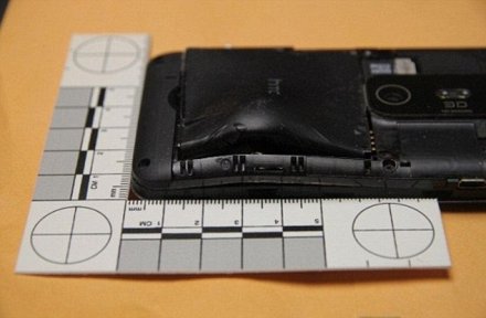 Samsung GALAXY Note спас полицейского от пули