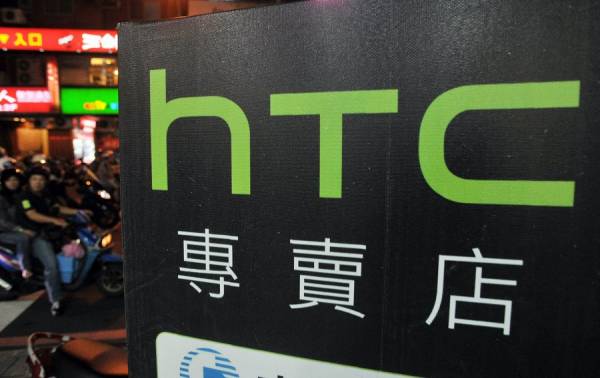 HTC подсчитывает убытки